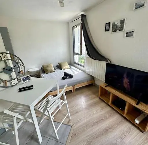 Apartament Sud Paris *